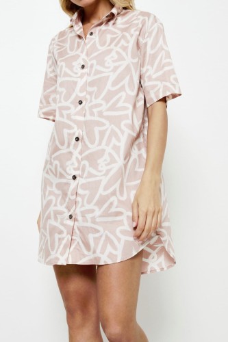 Bawełniana koszula nocna całościowo rozpinana.